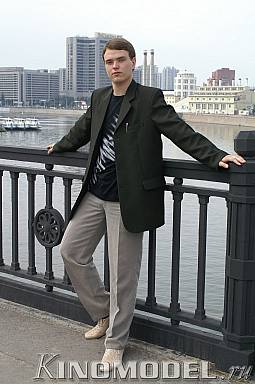 Актер - Безлатный Денис Владимирович, модель, возраст 35, Россия, Москва